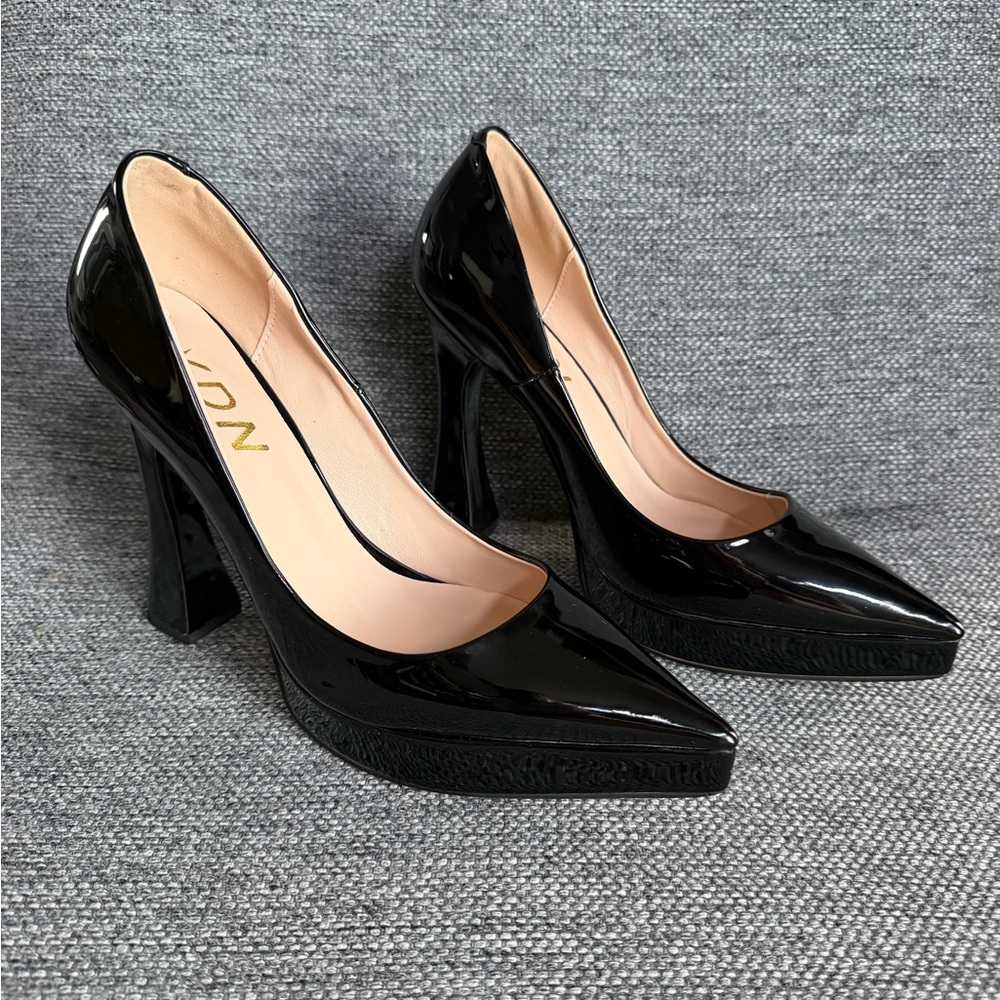Black Patent Pointed Toe High Heel Pumps